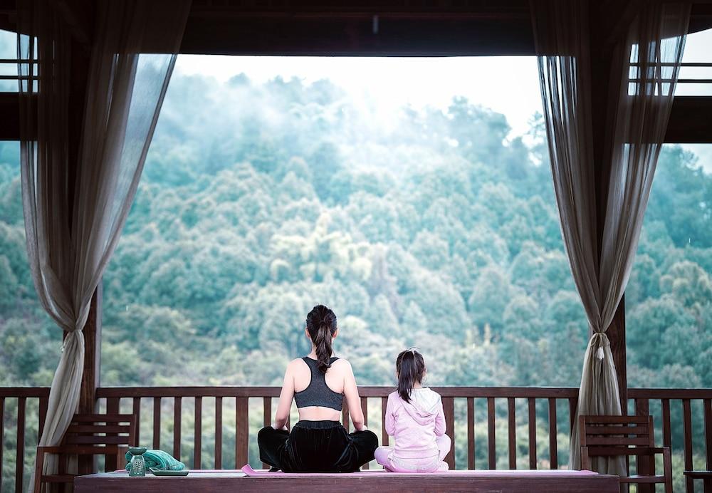 Отель Banyan Tree Chongqing Beibei Экстерьер фото