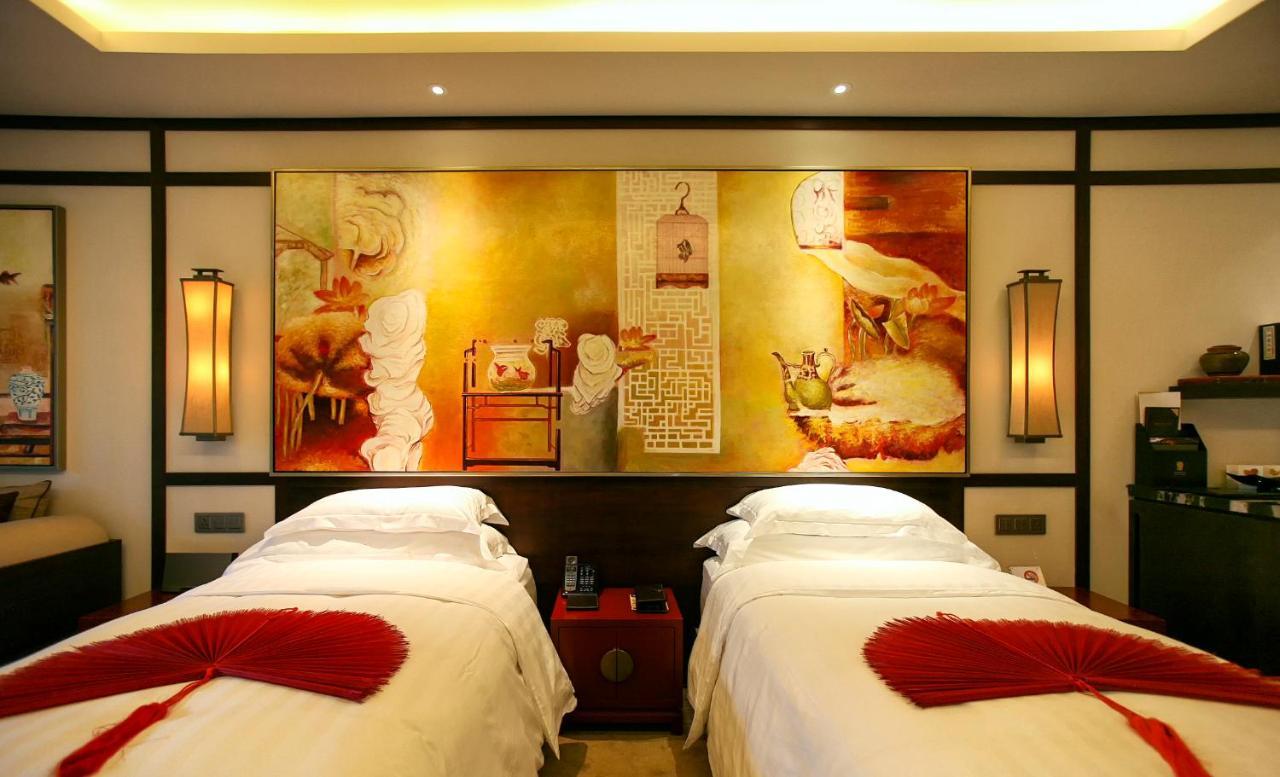 Отель Banyan Tree Chongqing Beibei Экстерьер фото