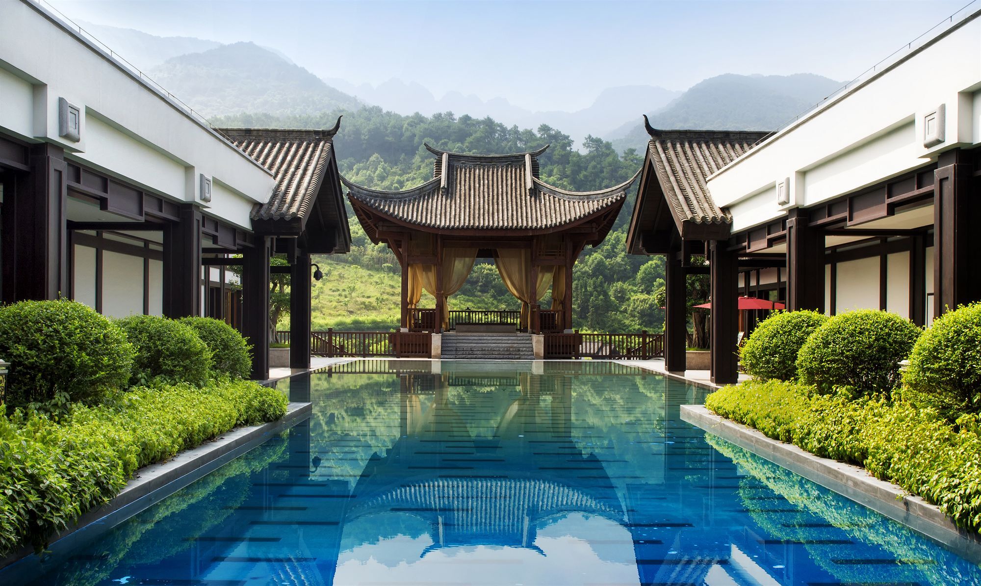 Отель Banyan Tree Chongqing Beibei Экстерьер фото