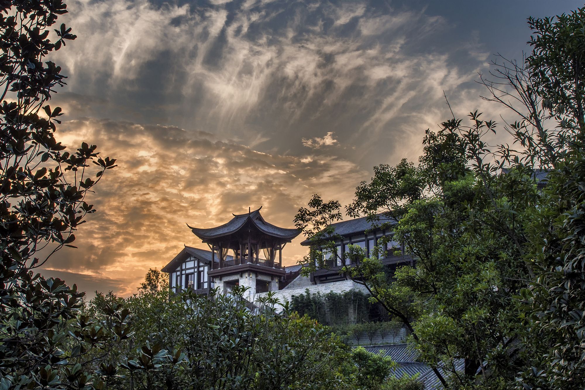 Отель Banyan Tree Chongqing Beibei Экстерьер фото